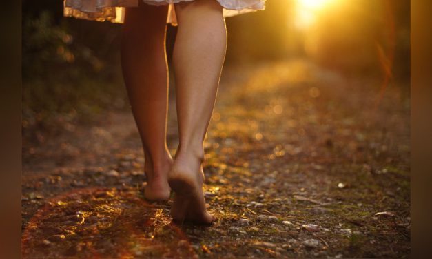 Grounding: cuando andar descalzo mejora tu salud